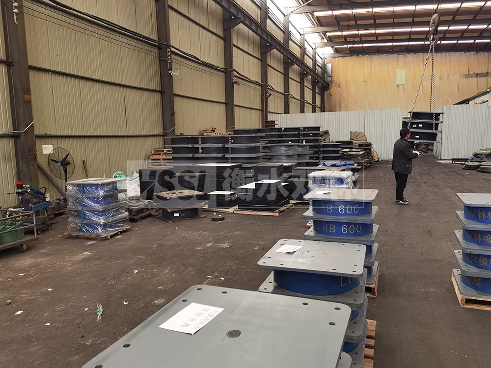 隔震高阻尼支座生產(chǎn)廠家 LNR1200支座 建筑隔震橡膠支座商家