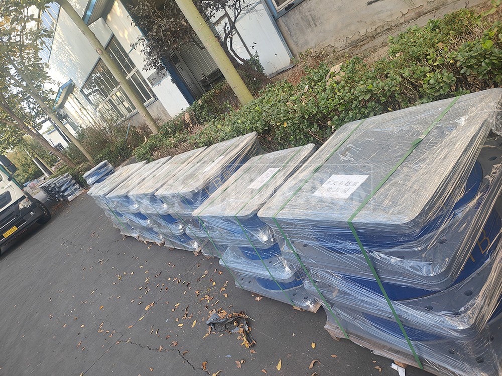 建筑用減隔震支座 HDR700高阻尼橡膠支座廠家 建筑鉛芯抗震支座裝置源頭工廠