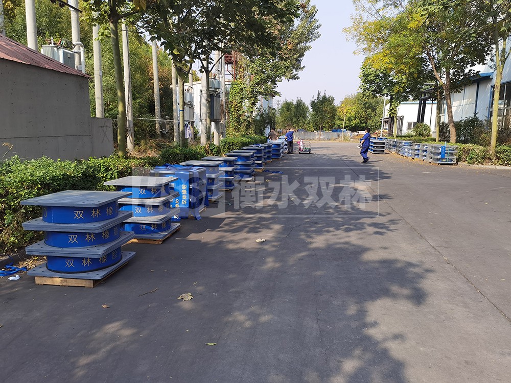 高樓隔震支座廠家 LRB900鉛芯橡膠隔震支座多少錢 橡膠隔震支座LRB500廠家
