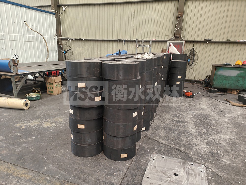 建筑橡膠隔震支座LRB500 HDR型高阻尼隔震橡膠支座生產(chǎn)廠家 建筑隔震支座