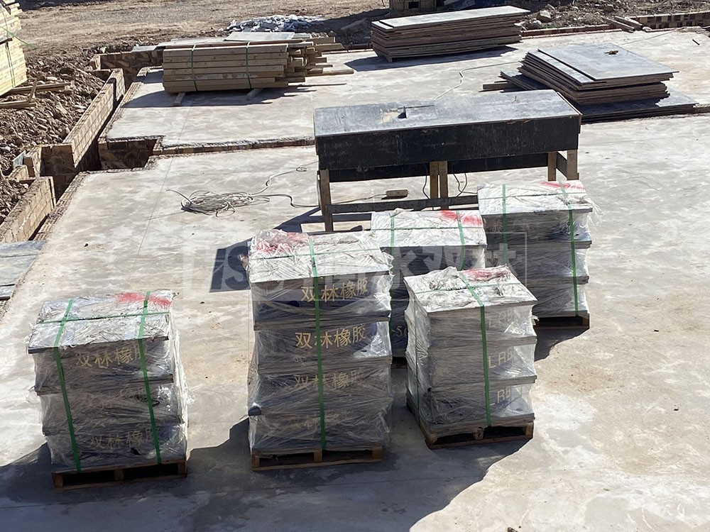 建筑鉛芯減隔震橡膠支座廠家 LRB1300鉛芯支座 建筑民用隔震支座